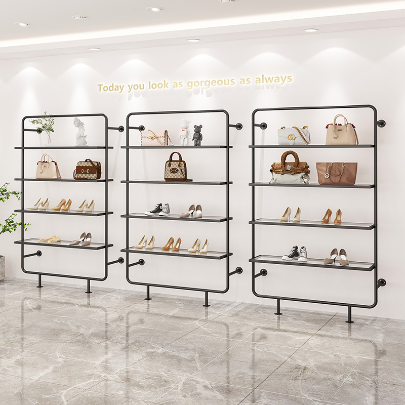 Luxury Bags In Store - Ayakkabı mağazası çanta teşhir standı, ferforje