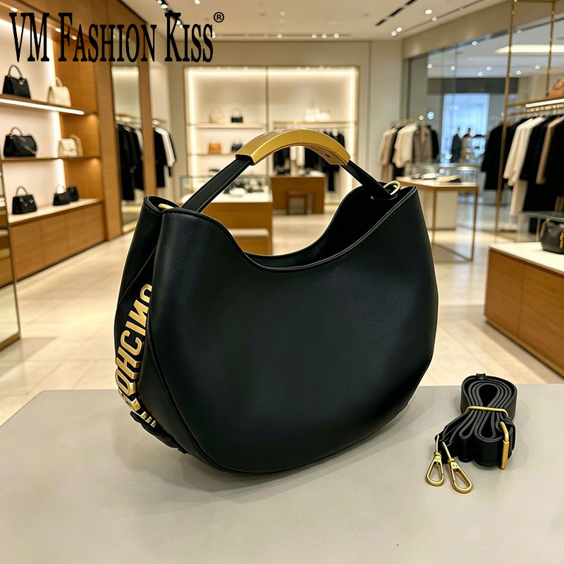 Luxury Bags To Sell - Demi-cercle Kadınlar İçin Altın Harfli Çanta,