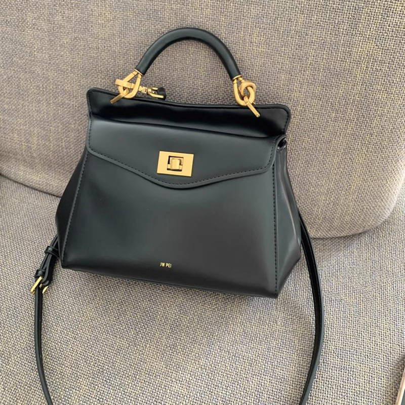 Luxury Bags Affordable - JW PEI Yastık Çantası, Kilitli Çanta,