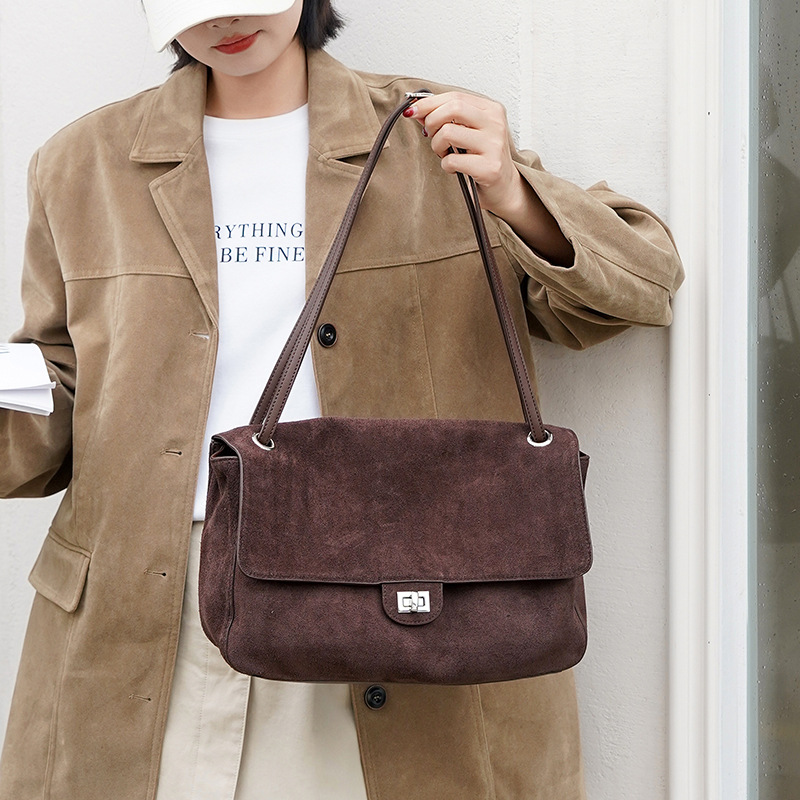 Hakiki Süet Deri Koltukaltı Om - Luxury Bags Store incelemesi ve fiyatı